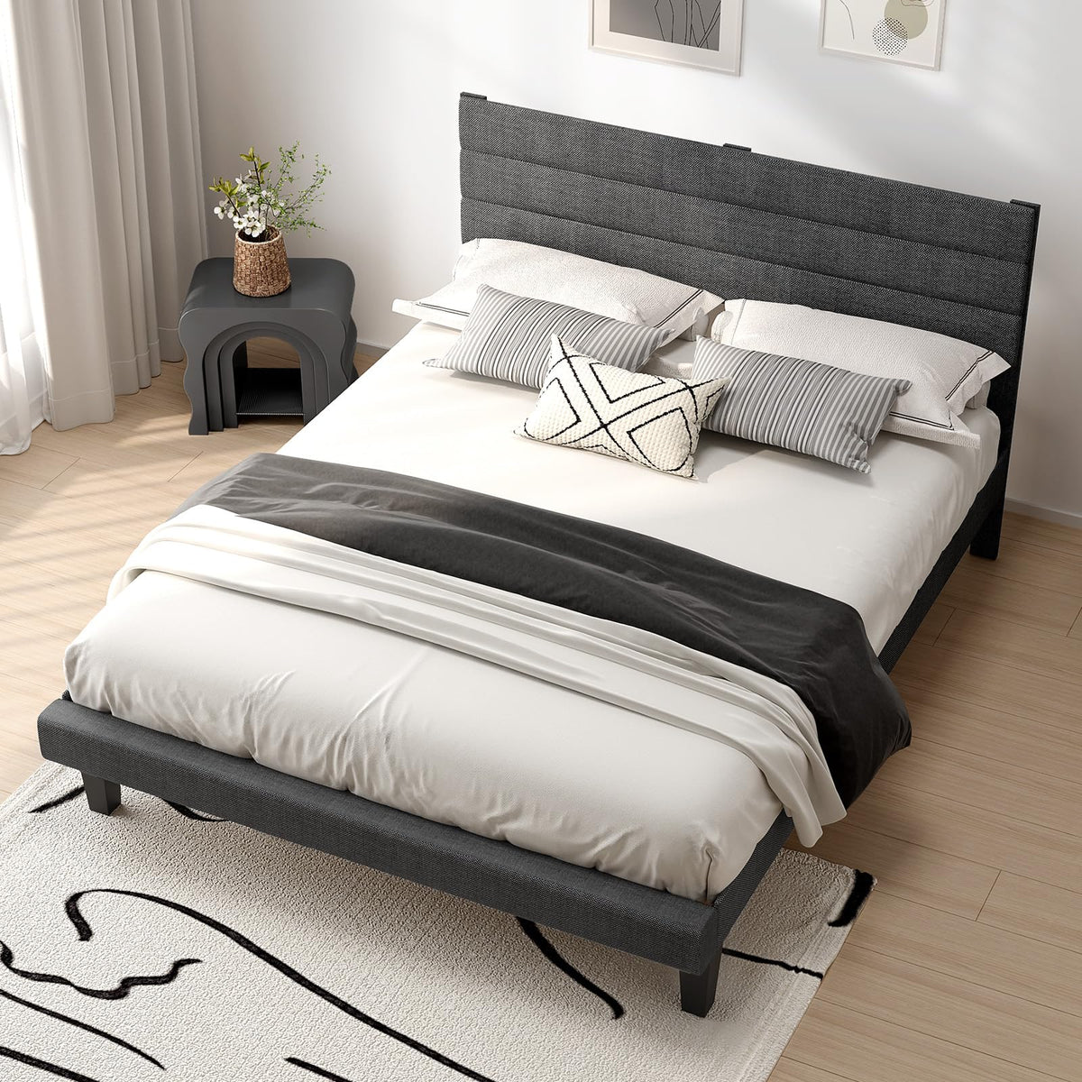 Queen Size Linen Fabric Upholstered Platform Bed Frame I895